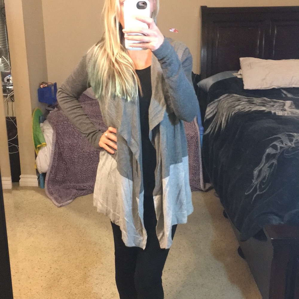 Great Cond Cardigan By Ann Taylor LOFT